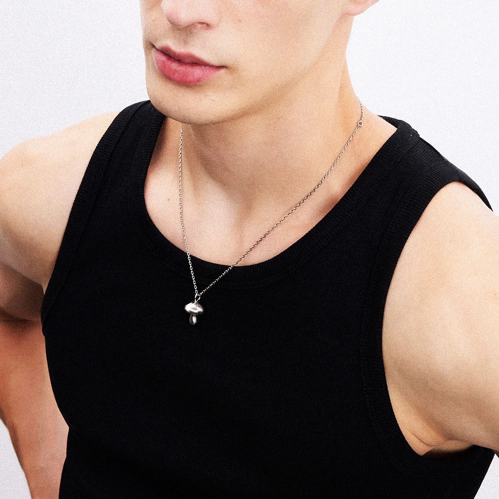 Mushroom-necklace-silver-photo1.jpg