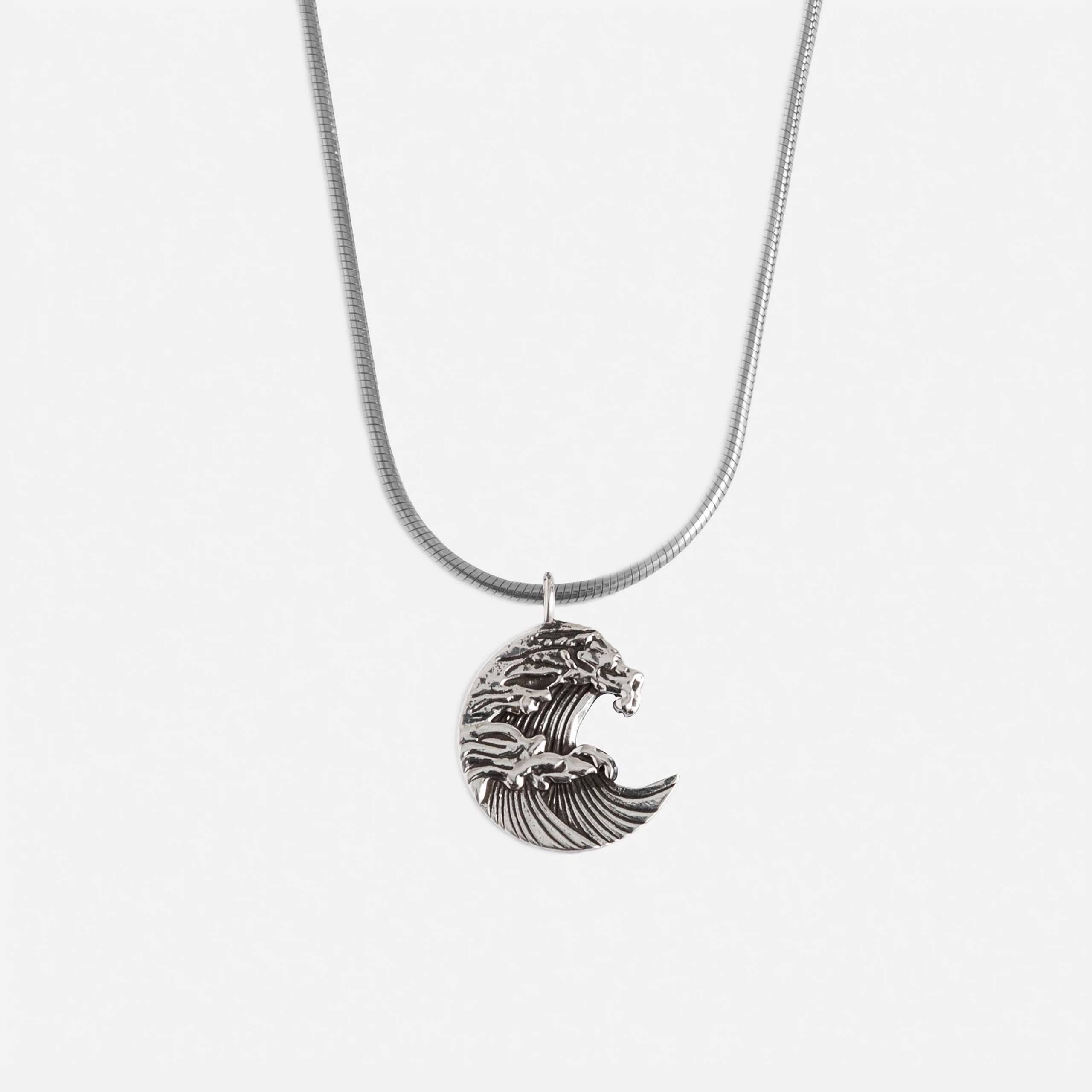 The-Great-Wave-Serpent-Necklace-Silver_c91b3084-033b-4d6c-987c-103babcb5a21.jpg